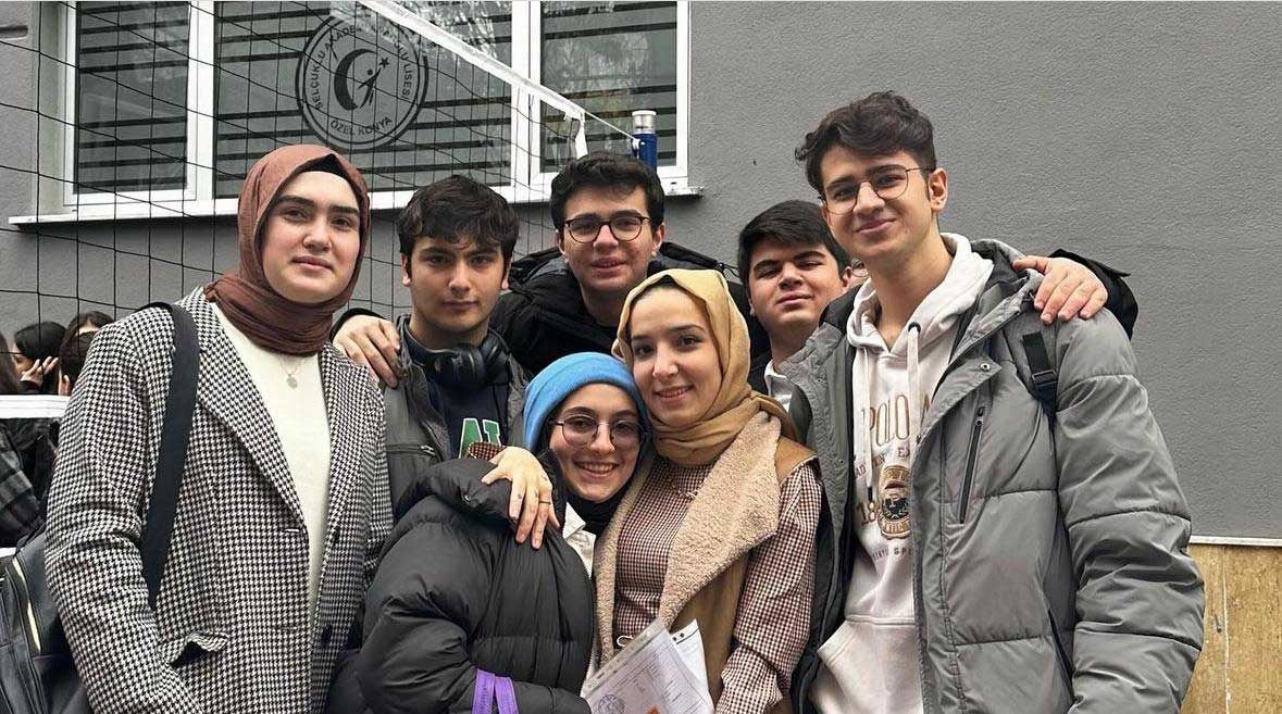 2023-2024 Eğitim-Öğretim Dönemi Karne Heyecanı 